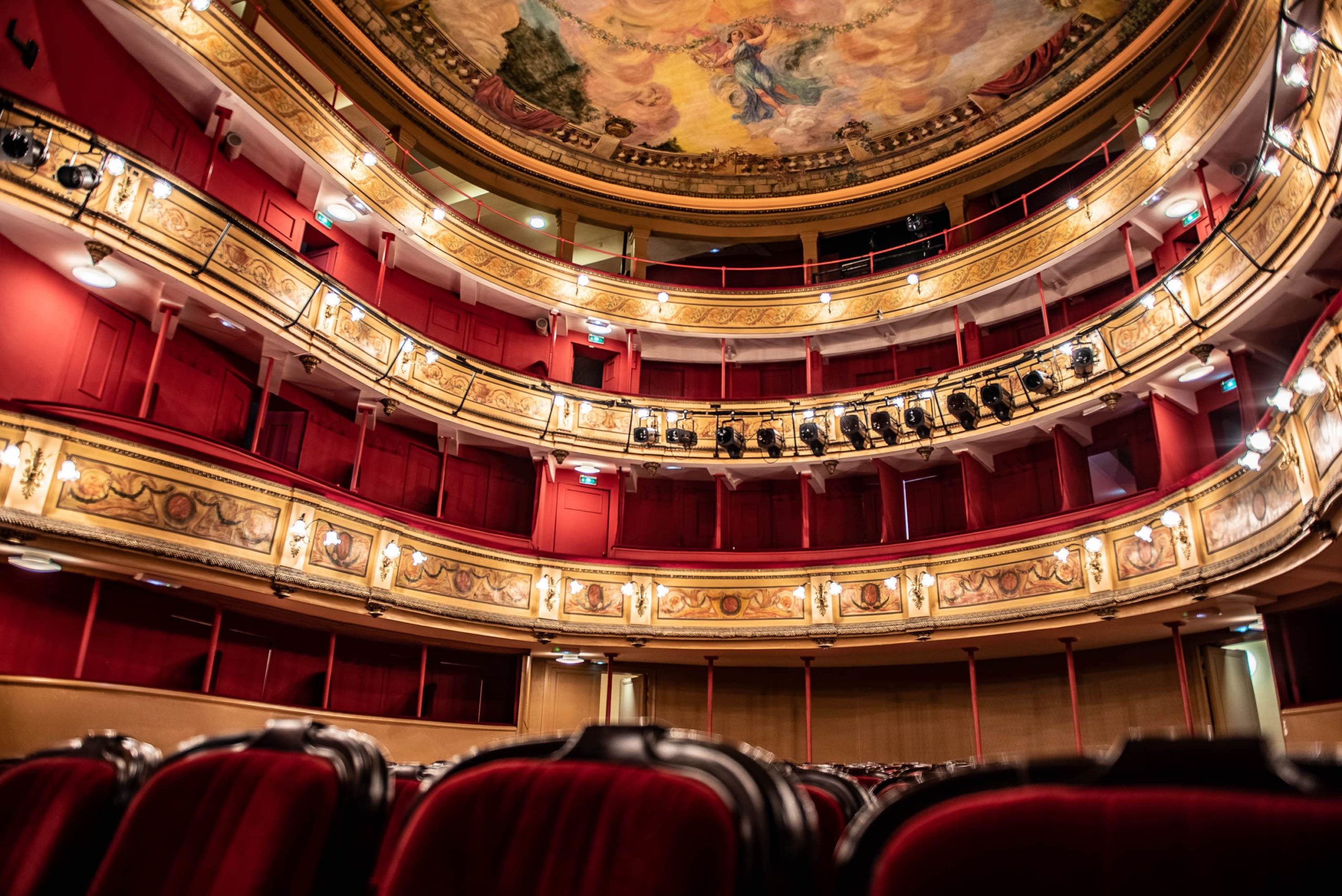 Comment Se Compose Les Coulisses D un Opéra Thermes Et Schéma C'est quoi les salles de théâtre "à l'italienne" ? - Parlons Théâtre